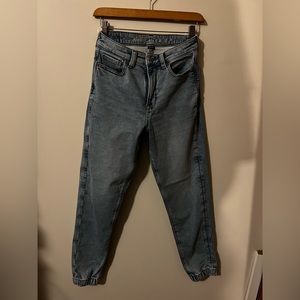 American Eagle mid rise jogger jeans